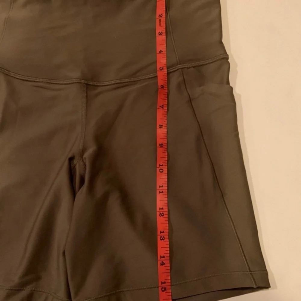 All In Motion Set Of 3 Women’s High-Rise Shorts Black Taupe Size Medium - Picture 9 of 12